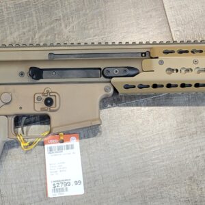 FN Scar 16s